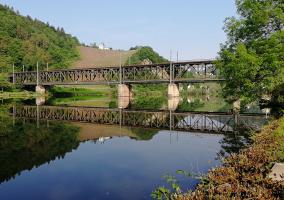Brücke von Bullay-Alf gespiegelt