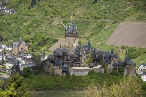 Burg Cochem +Kirche Cond
