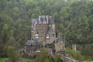 Burg Eltz 4