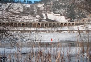 Viadukt im Winter