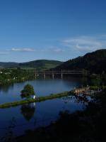 Mosel bei Alf, Bullay, Eisenbahnbrücke, Blick von der Margareht