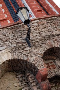 an der Kirche in Ediger