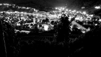 Bullay bei Nacht