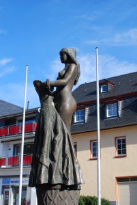 Bullayer Brautrock- Statue