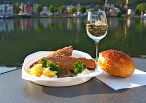 Bullayer Ochs am Spieß