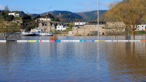 Bullayer Soprtplatz Land unter