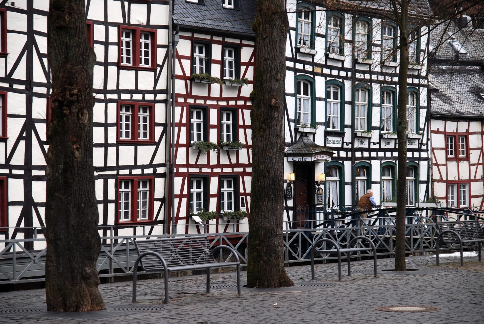 Häuserfront in Monschau