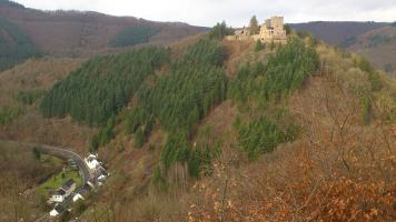 Burg Arras und Alf-Höllental