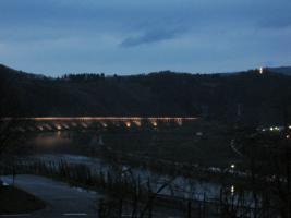 Pünderich, Hangviadukt, Nacht2