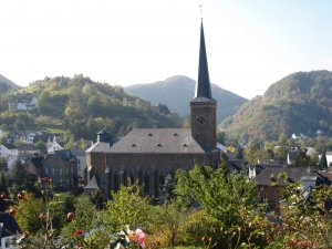 Treis-Karden, Kirche St. Johannes