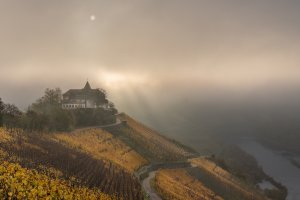 Marienburg bei Hochnebel