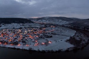 Pünderich am einem Wintermorgen